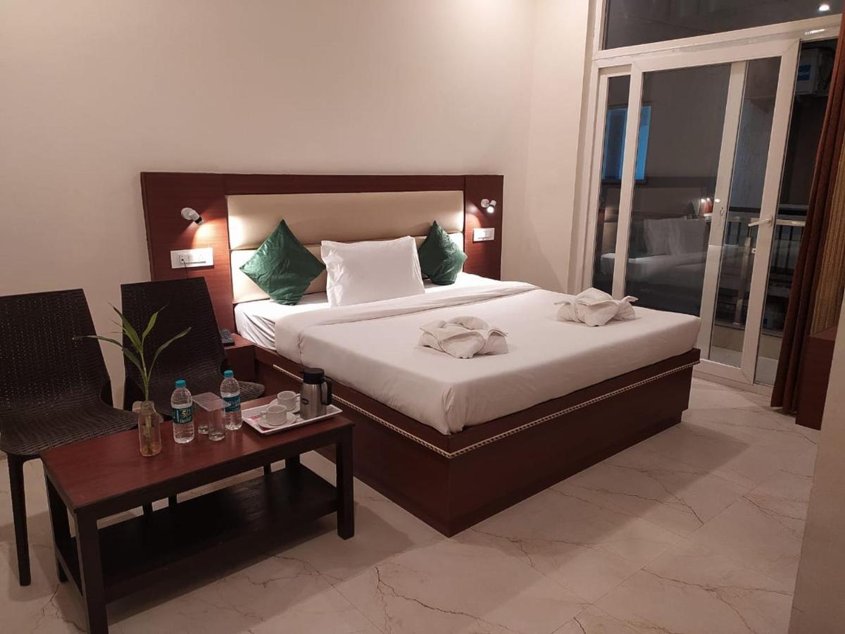 Hotel The Shivaay - Delight Inn Rishikesh Bagian luar foto