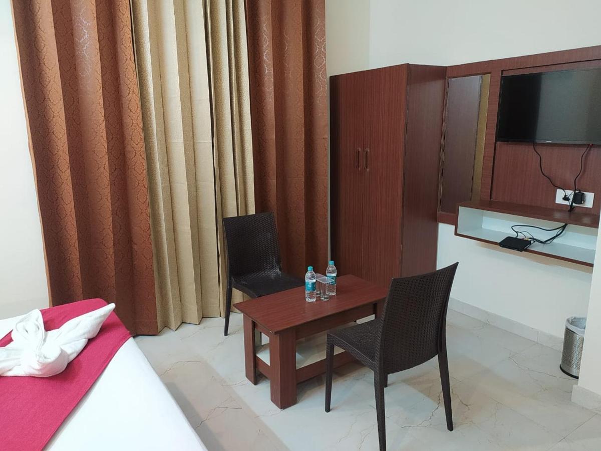 Hotel The Shivaay - Delight Inn Rishikesh Bagian luar foto
