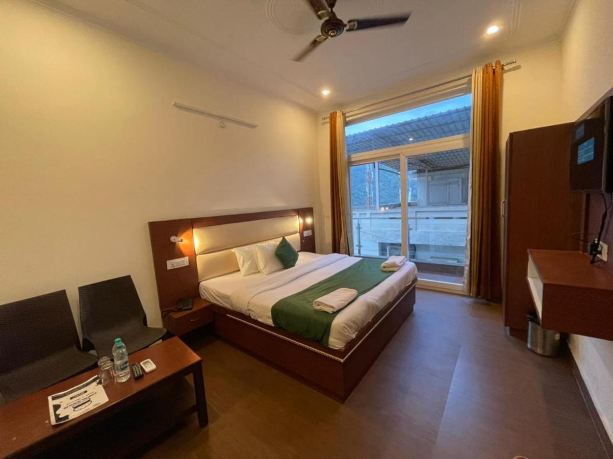 Hotel The Shivaay - Delight Inn Rishikesh Bagian luar foto
